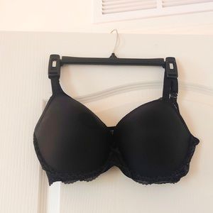 EUC Victoria’s Secret Bra Size 38DD